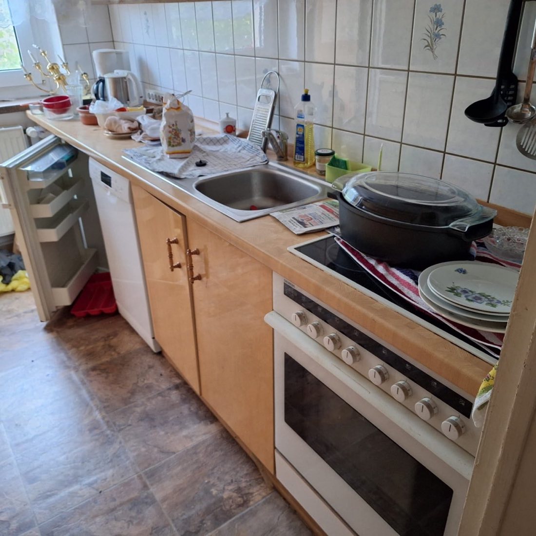Küche vor der Wohnungsauflösung